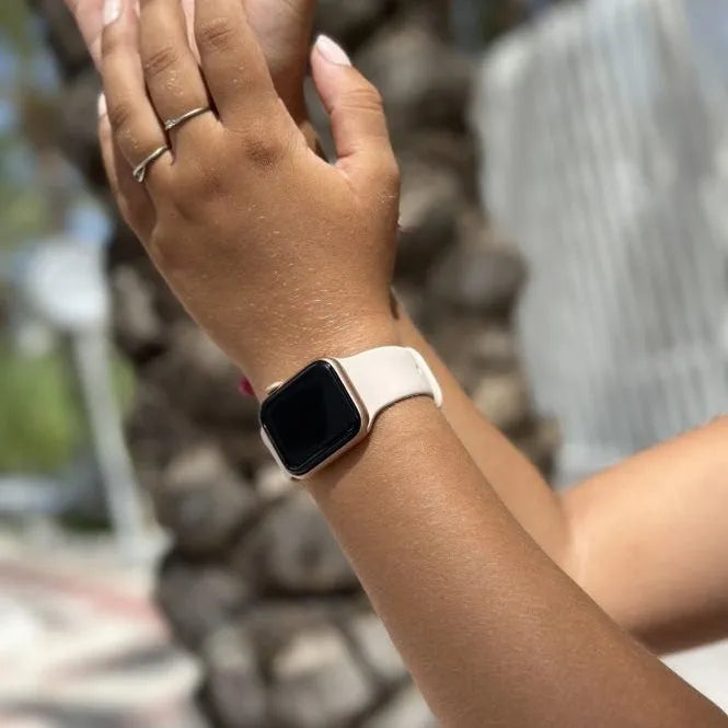 xoxo Wildhearts Apple Watch siliconen bandje (beige)