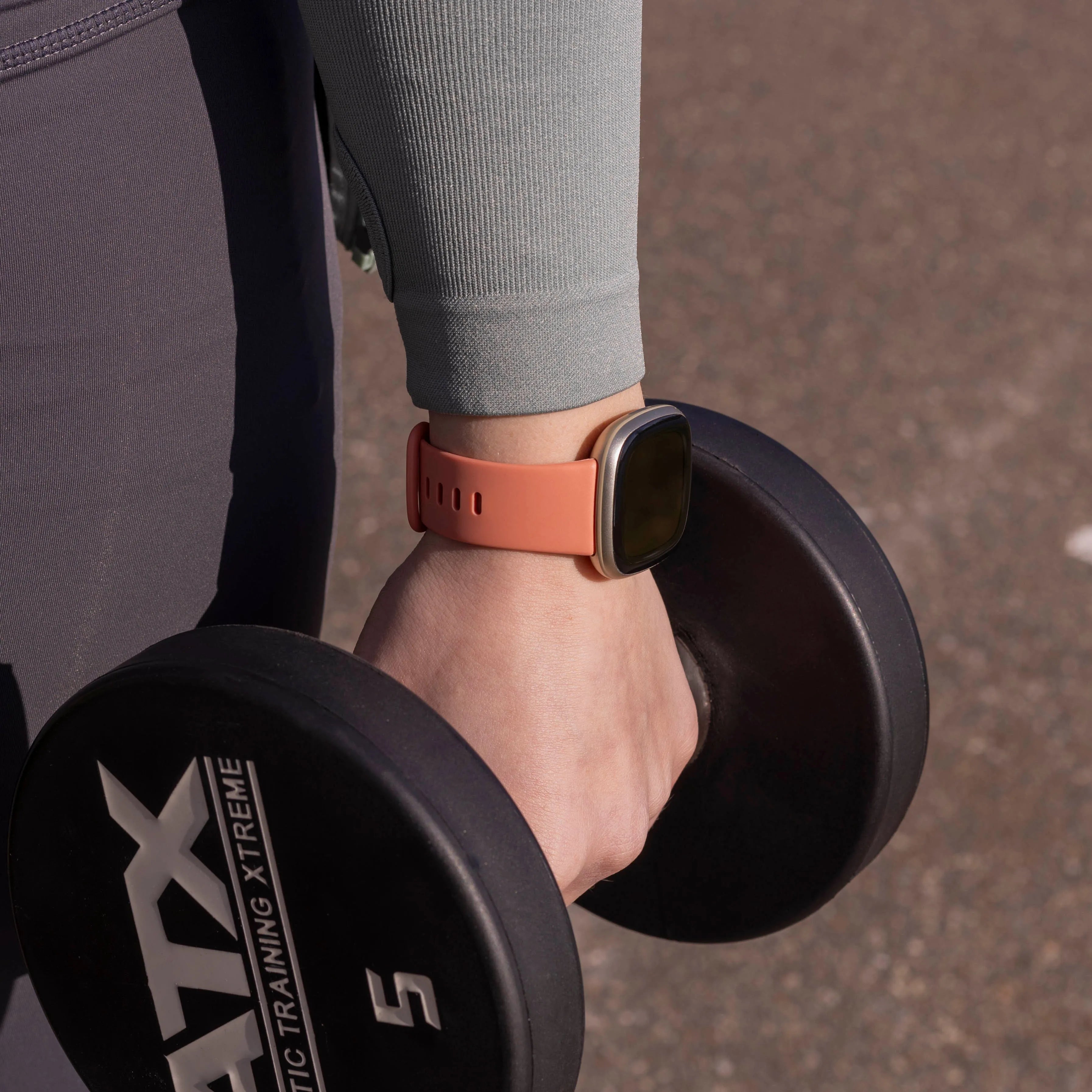 Fitbit Versa 3 siliconen classic bandje (roze)