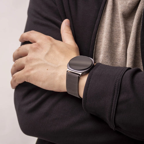 Milanese Strap, space grey, lifestyle photo