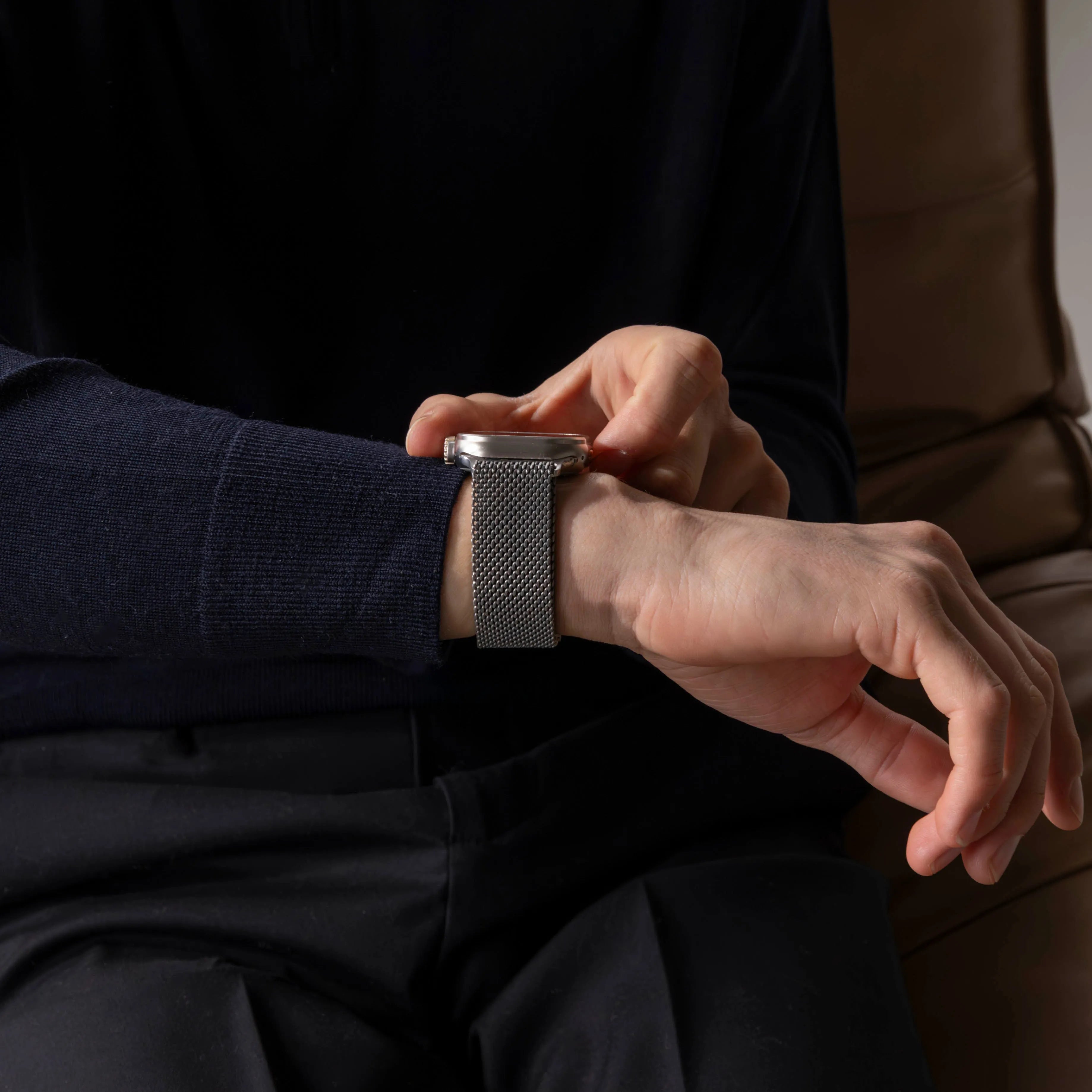 Apple Watch Titanium Milanese Strap (Silver)