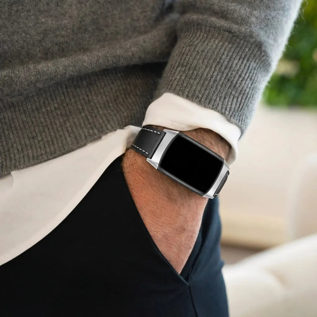 Fitbit Charge 5 modern leren bandje (zwart)
