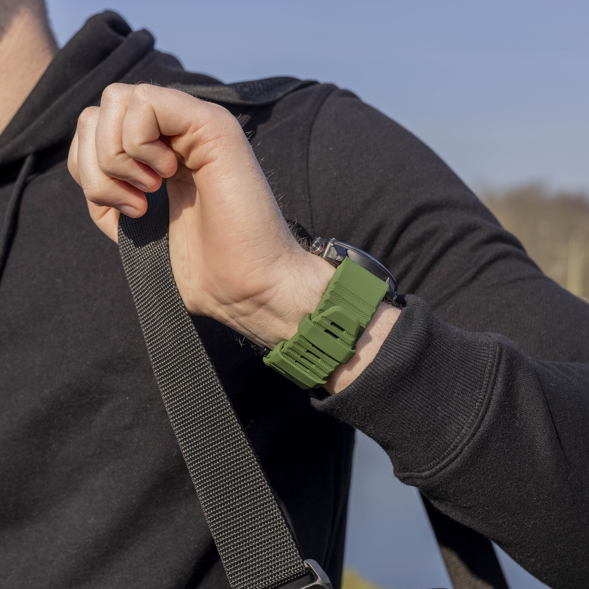 Bandz Garmin D2 Mach 2 - 51mm Buckled Silicone Strap (Dark Green)