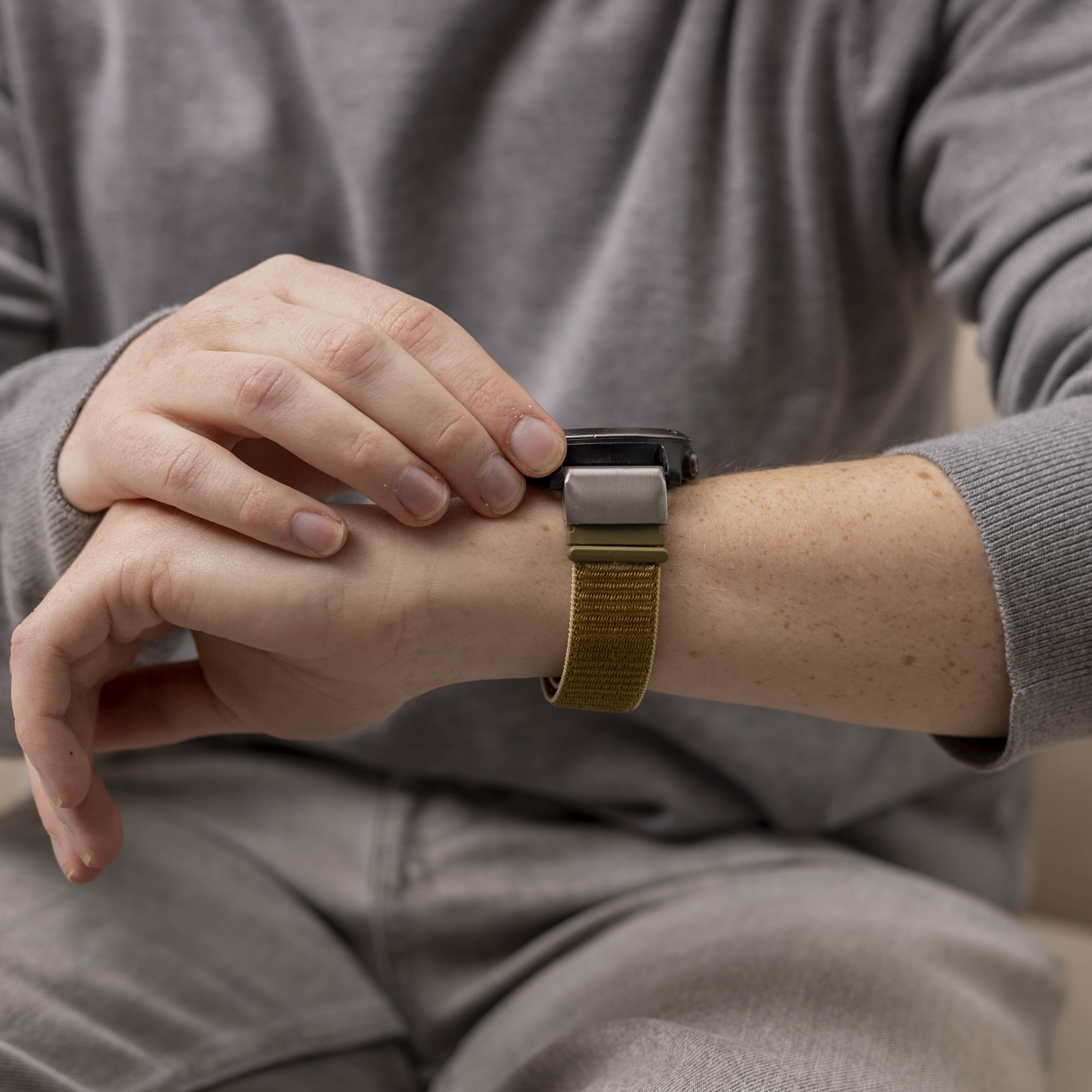 Garmin Fenix 7x nylon band (olijfgroen)