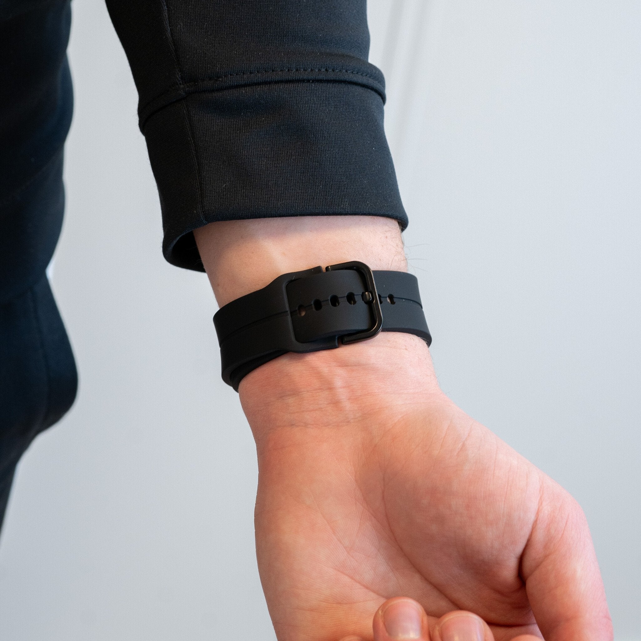 Bandz Samsung Galaxy Watch 5 - 44mm siliconen band 'Extreme' (zwart)