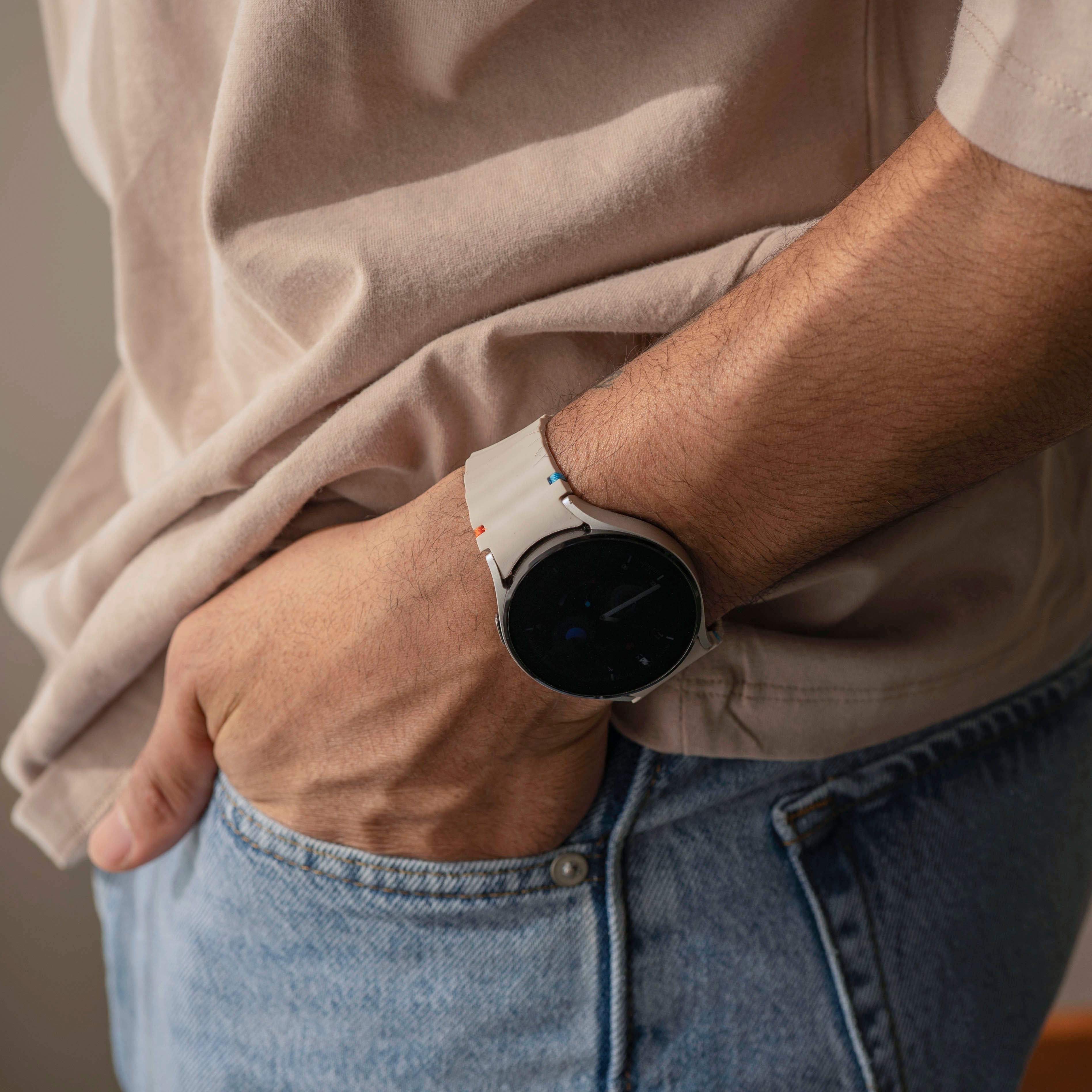Samsung Galaxy Watch 7 - 44mm Wave bandje (sterrenlicht)