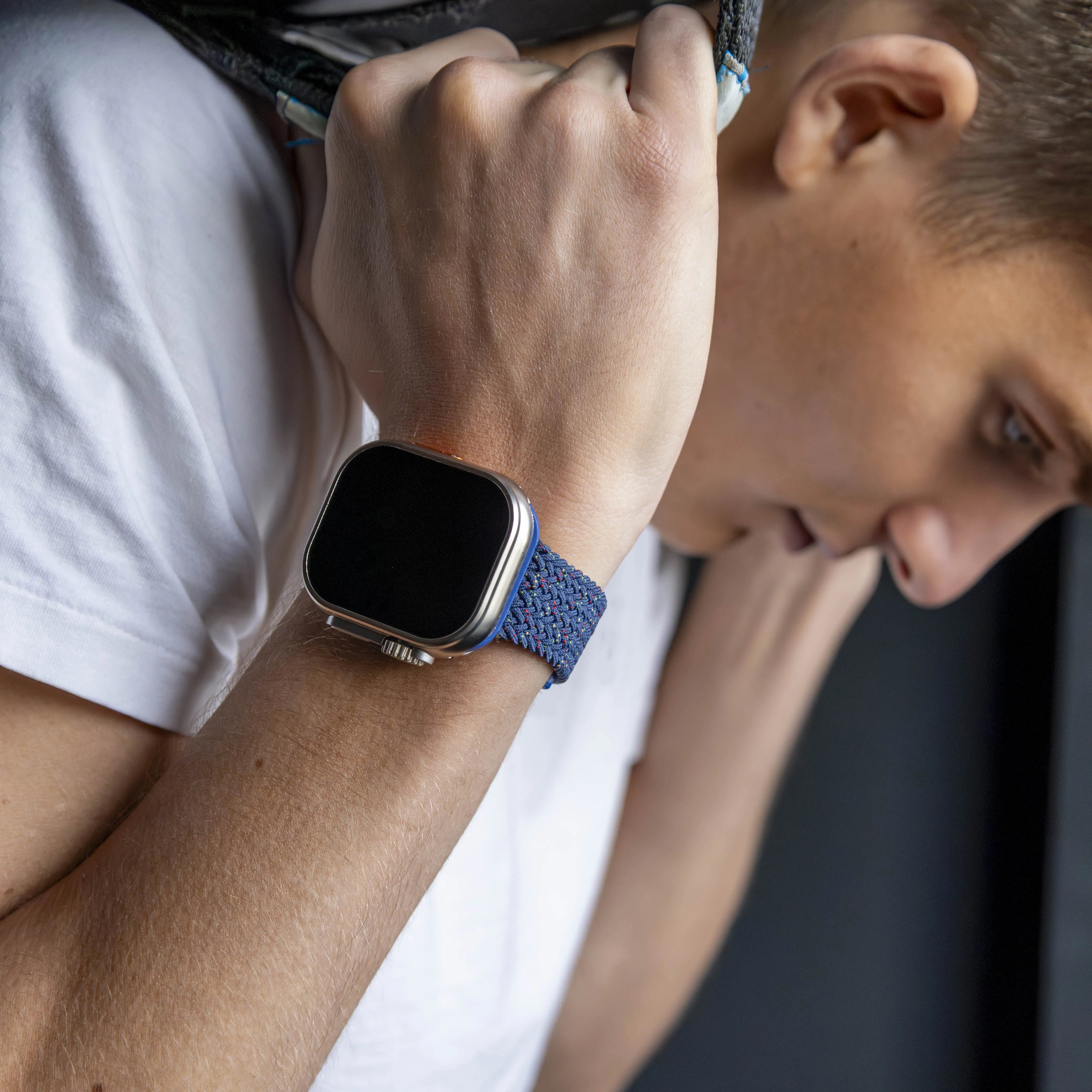 Apple Watch gevlochten bandje (grijs/blauw mix)