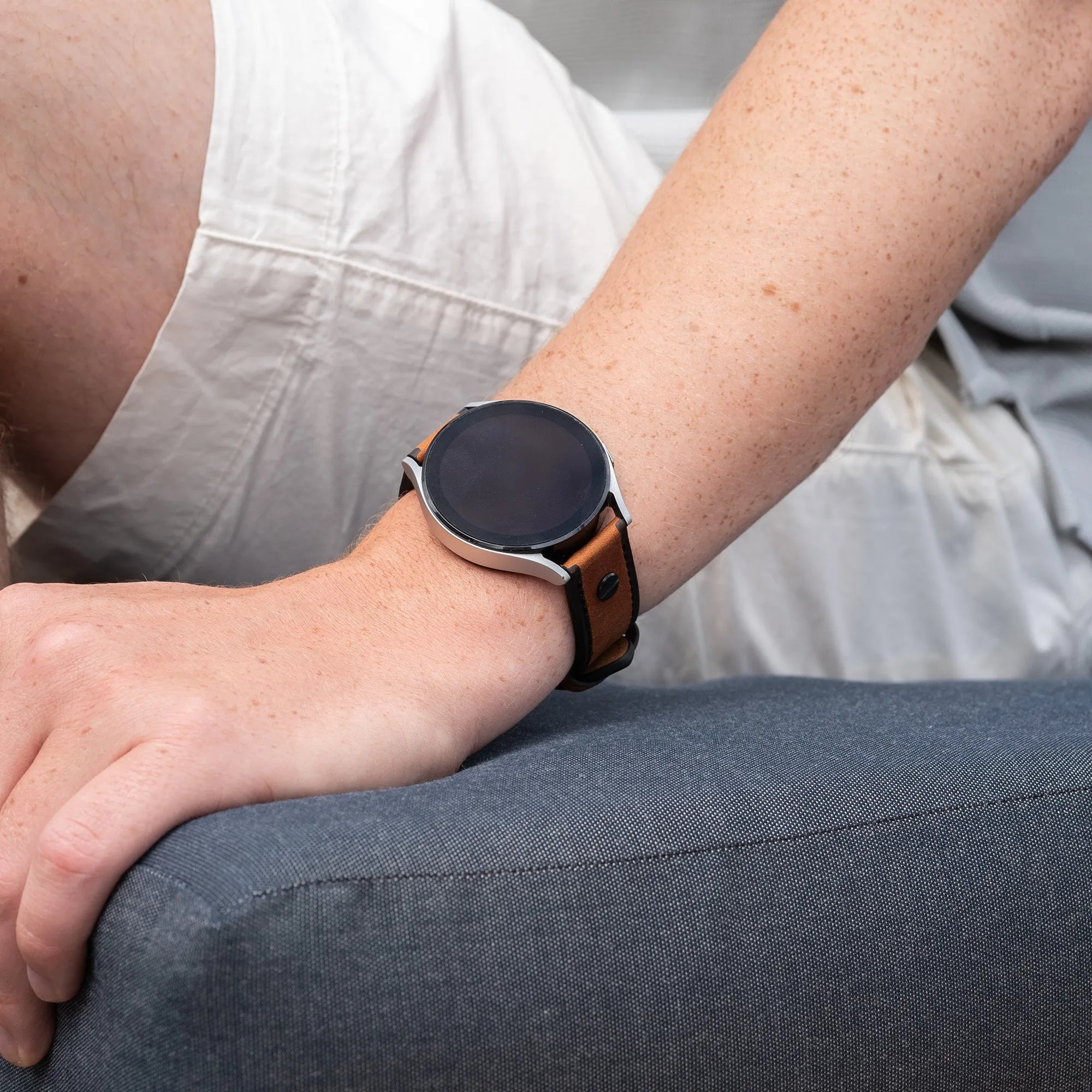 OnePlus Watch 3 geschroefde leren bandje (donkerbruin)