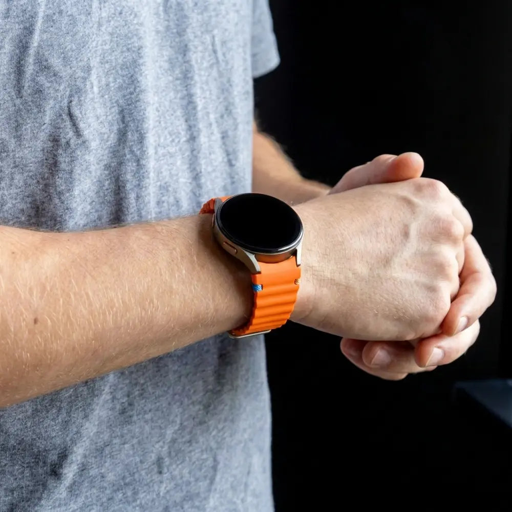 Bandz Samsung Galaxy Watch 7 - 44mm wave band 'Easy fit' (oranje)