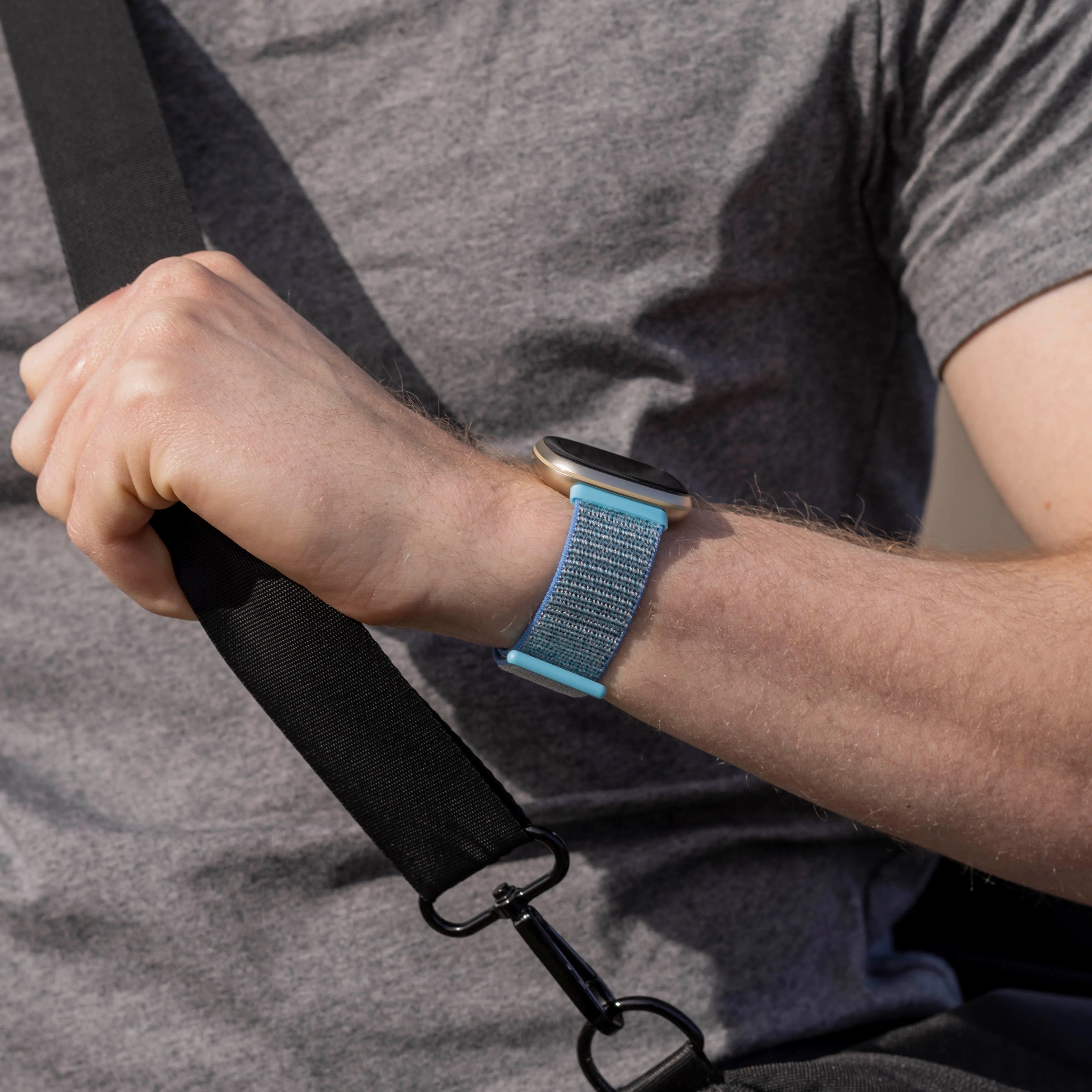 Fitbit Versa 3 nylon bandje (lichtblauw)