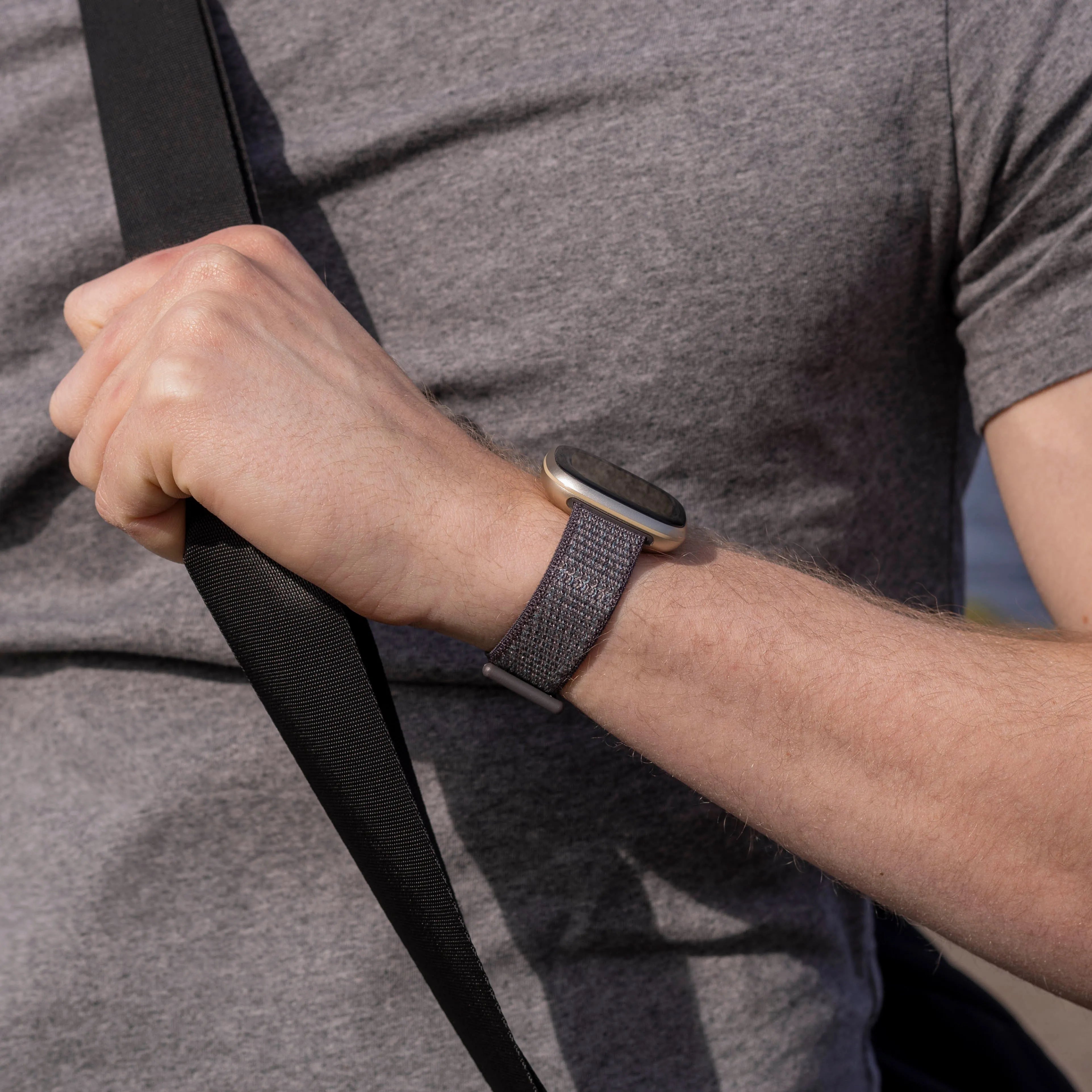 Fitbit Sense nylon bandje (grijs-groen)