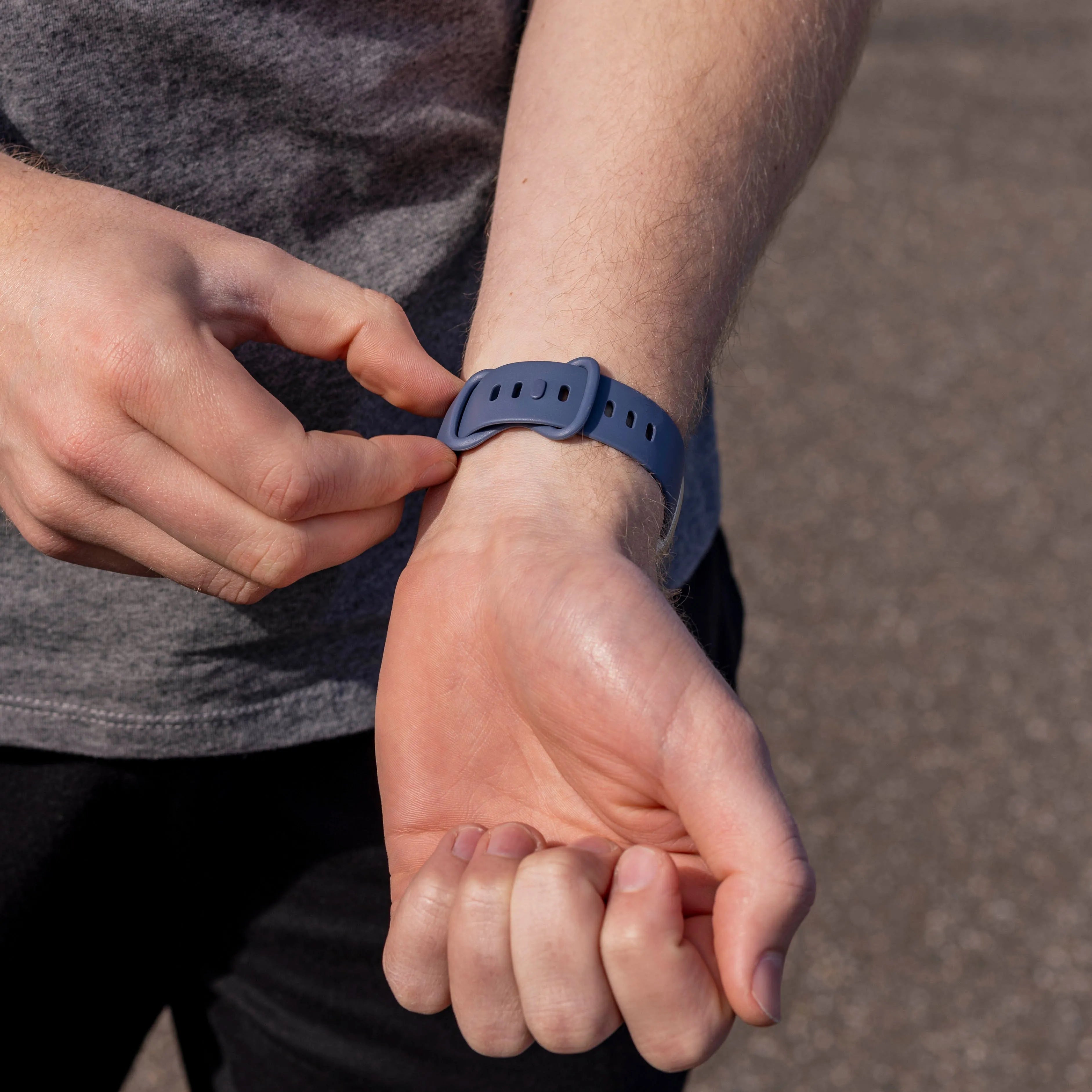 Fitbit Sense 2 siliconen classic bandje (grijsblauw)