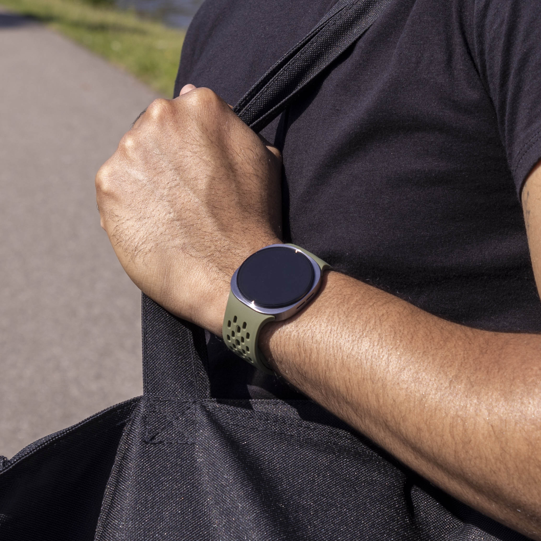 Samsung Galaxy Watch 8 Classic siliconen air bandje (legergroen)