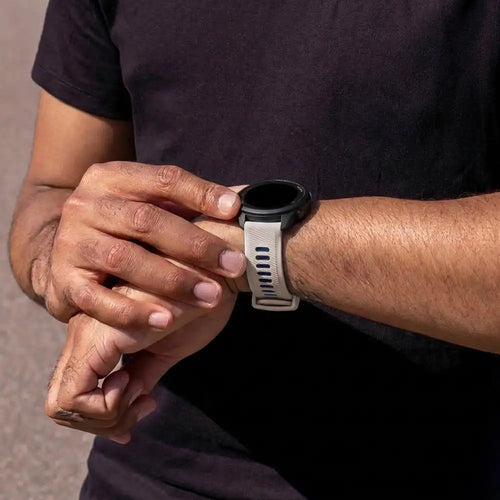 Garmin  Forerunner 245 sport gesp bandje (beige/zwart)