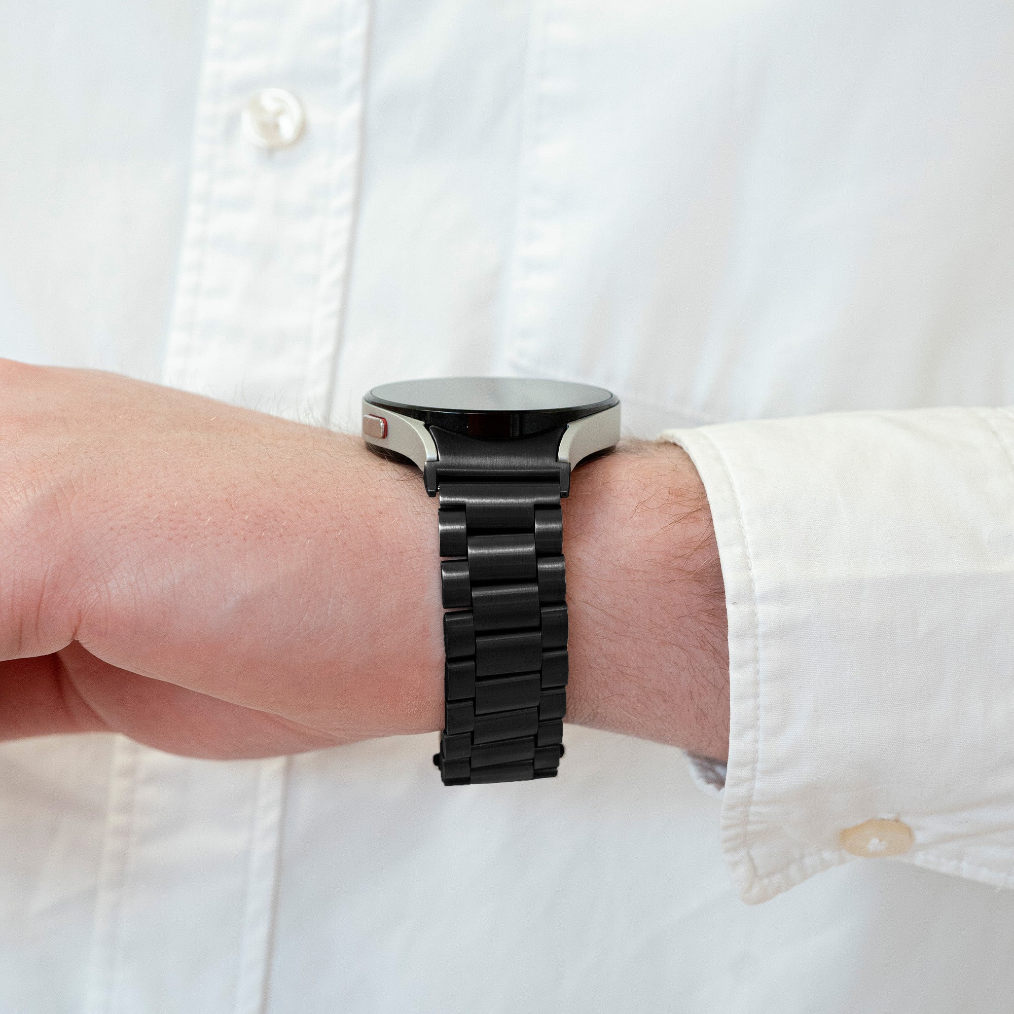 Steel Strap 'One Push', black, lifestyle photo