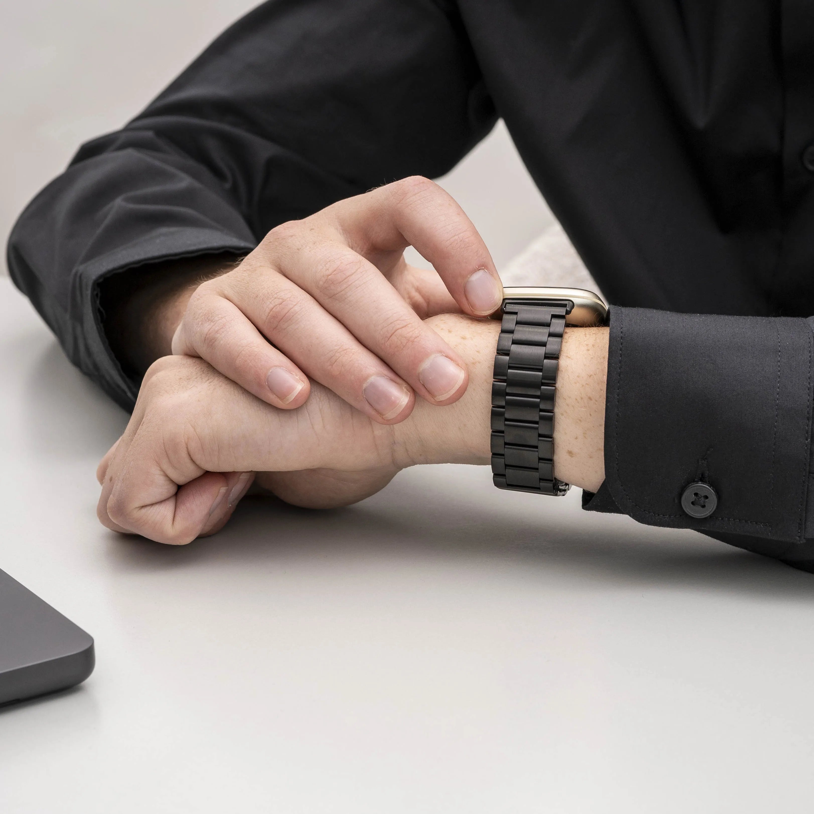 Fitbit Sense 2 stalen bandje (zwart)