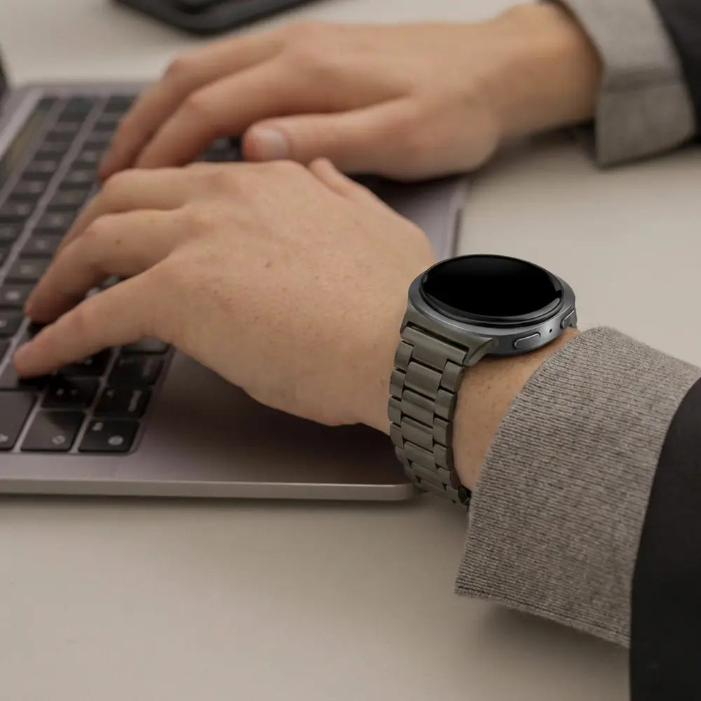 Samsung Galaxy Watch 8 Classic titanium bandje (grafiet)