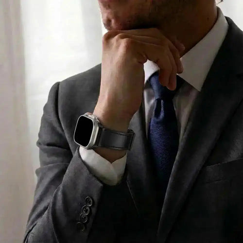 Nomad Modern Apple Watch Leather Strap (Black)
