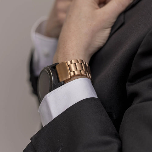 Steel Strap, rose gold, lifestyle photo