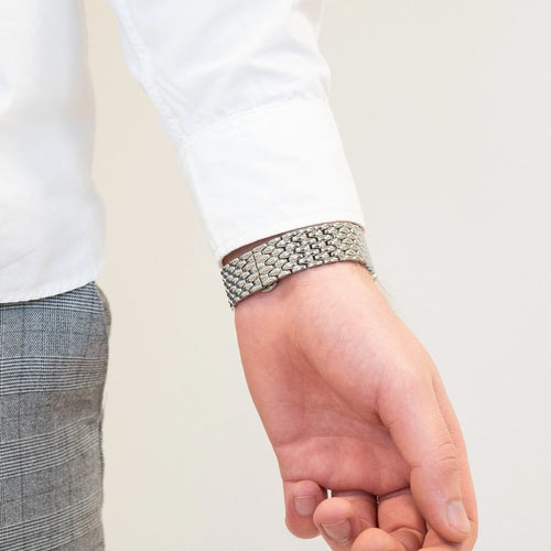 Steel Strap 'Dragon', silver, lifestyle photo