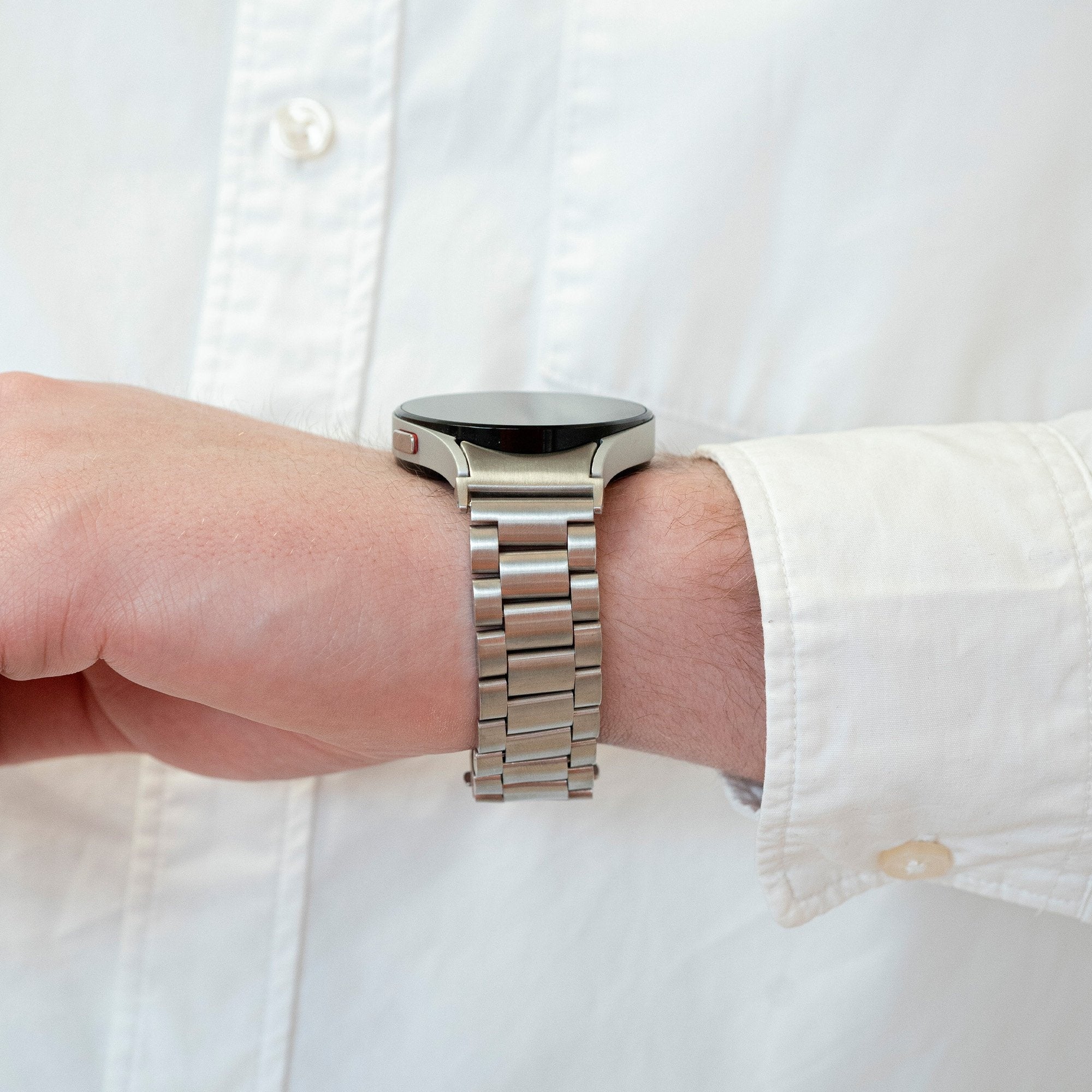 Steel Strap 'One Push', silver, lifestyle photo