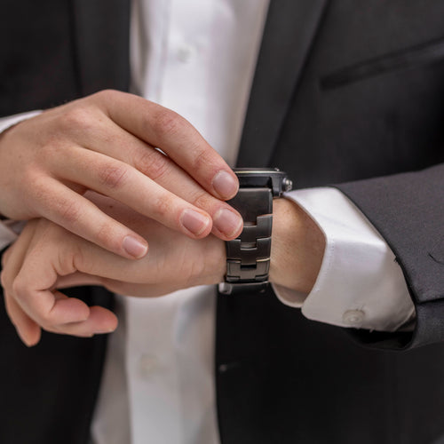 Garmin Fenix 7x titanium bandje (grafiet)