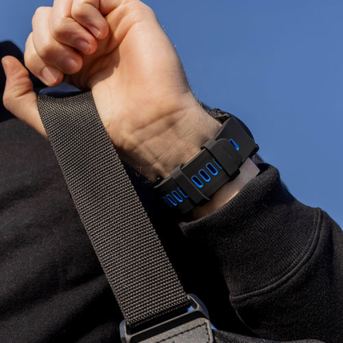 Garmin Fenix 9 Pro - 51mm sport gesp band (zwart/blauw)