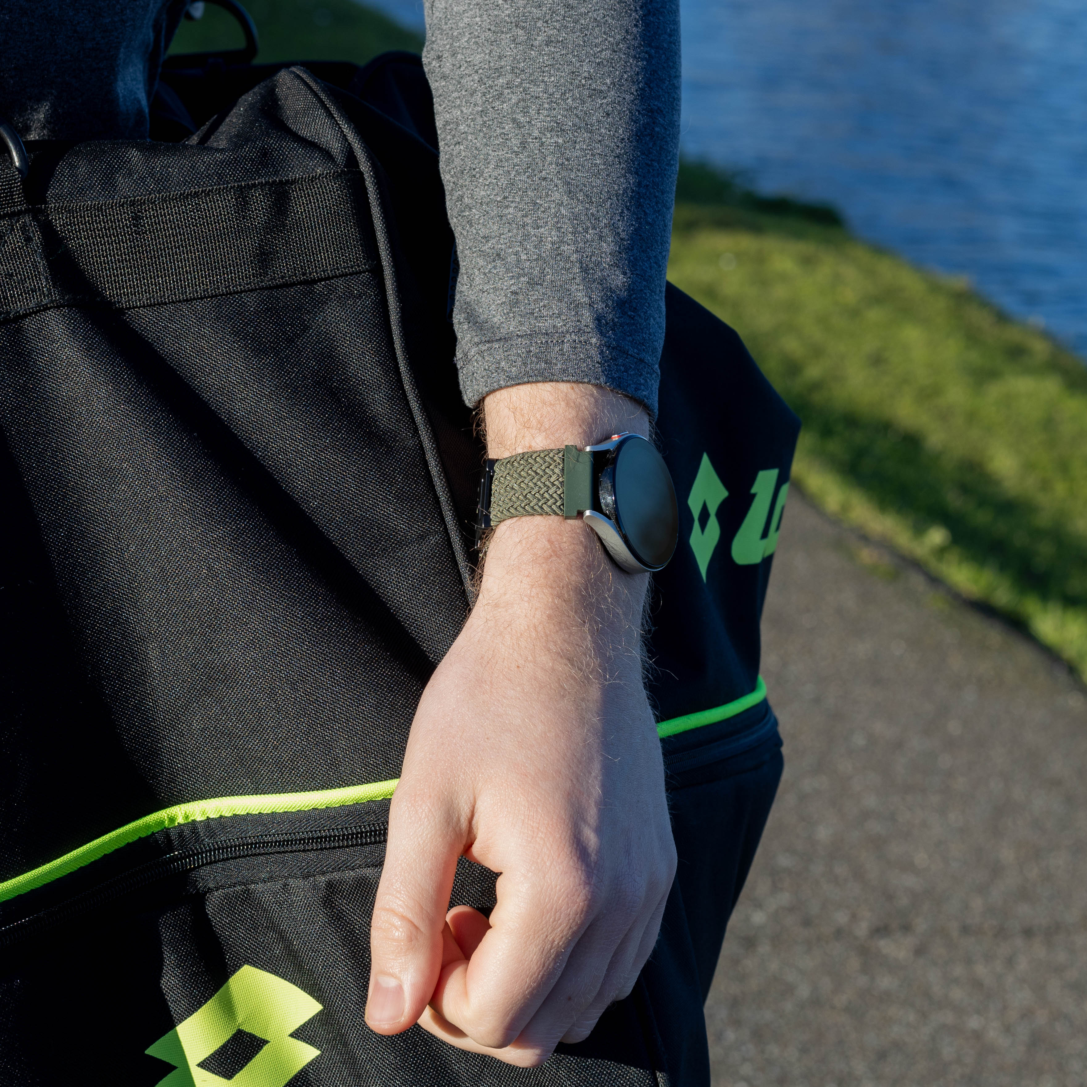 Garmin Vivoactive 6 gevlochten band met P-buckle (groen)