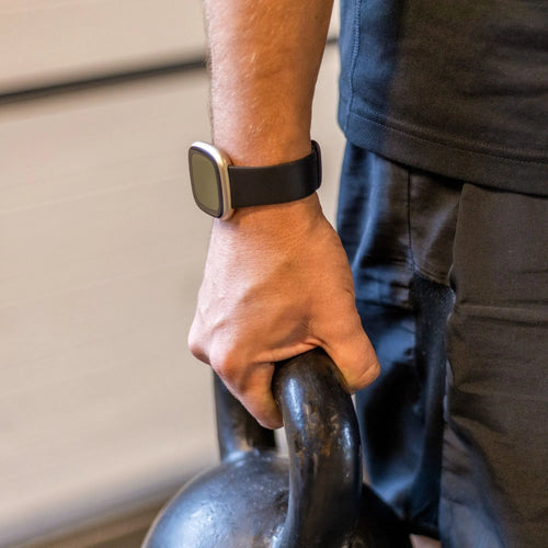 Fitbit Versa 4 siliconen classic bandje (zwart)