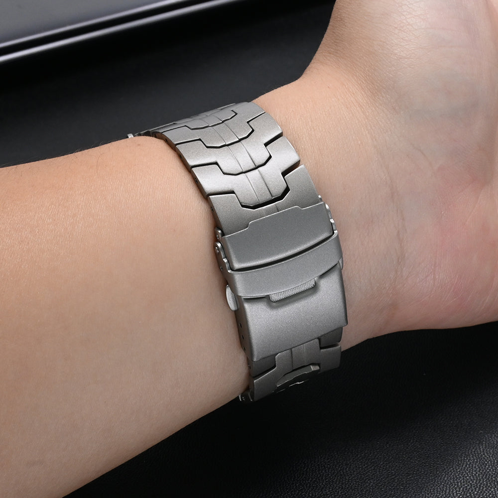 Google Pixel Watch 4 - 45mm 'Iron' titanium band (zilver)