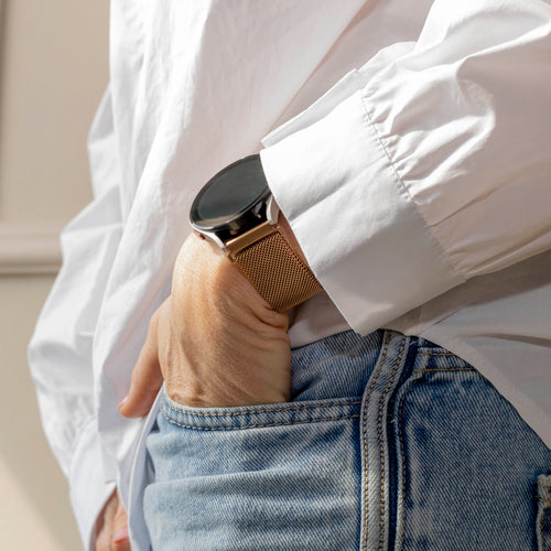 Samsung Galaxy Watch 4 - 44mm Milanese band (rosé goud)