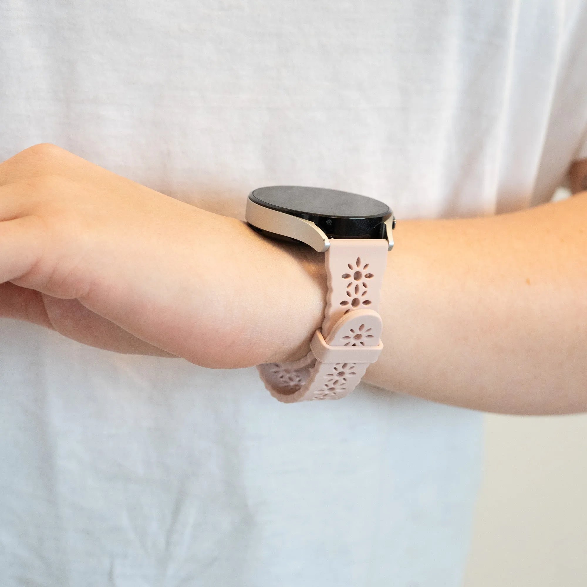 Bandz Oozoo Smartwatch 20mm siliconen band met bloemenpatroon (roze)