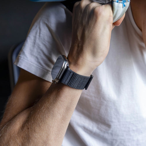 Apple Watch wave nylon band (zwart)