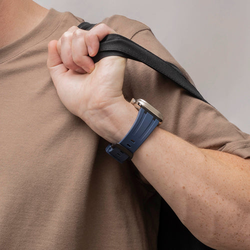 Silicone Strap 'Luxe Liquid', blue/black, lifestyle photo