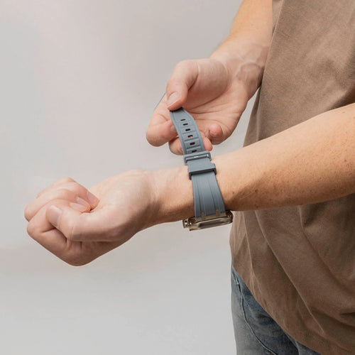 Apple Watch luxe liquid silicone band (donkergrijs met zilver) 