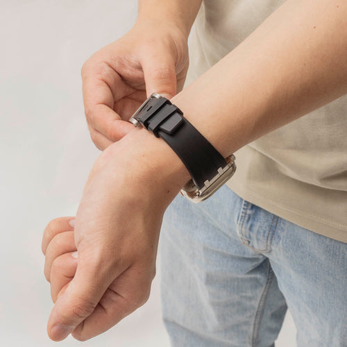 Silicone Strap 'Luxe Liquid', black with silver, lifestyle photo