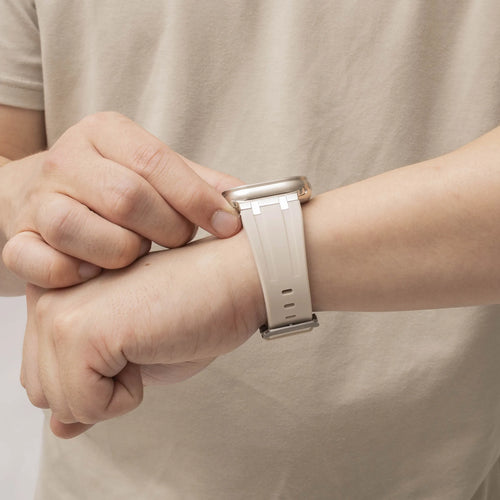Bandz Apple Watch siliconen band 'Luxe Liquid' (beige met titanium)
