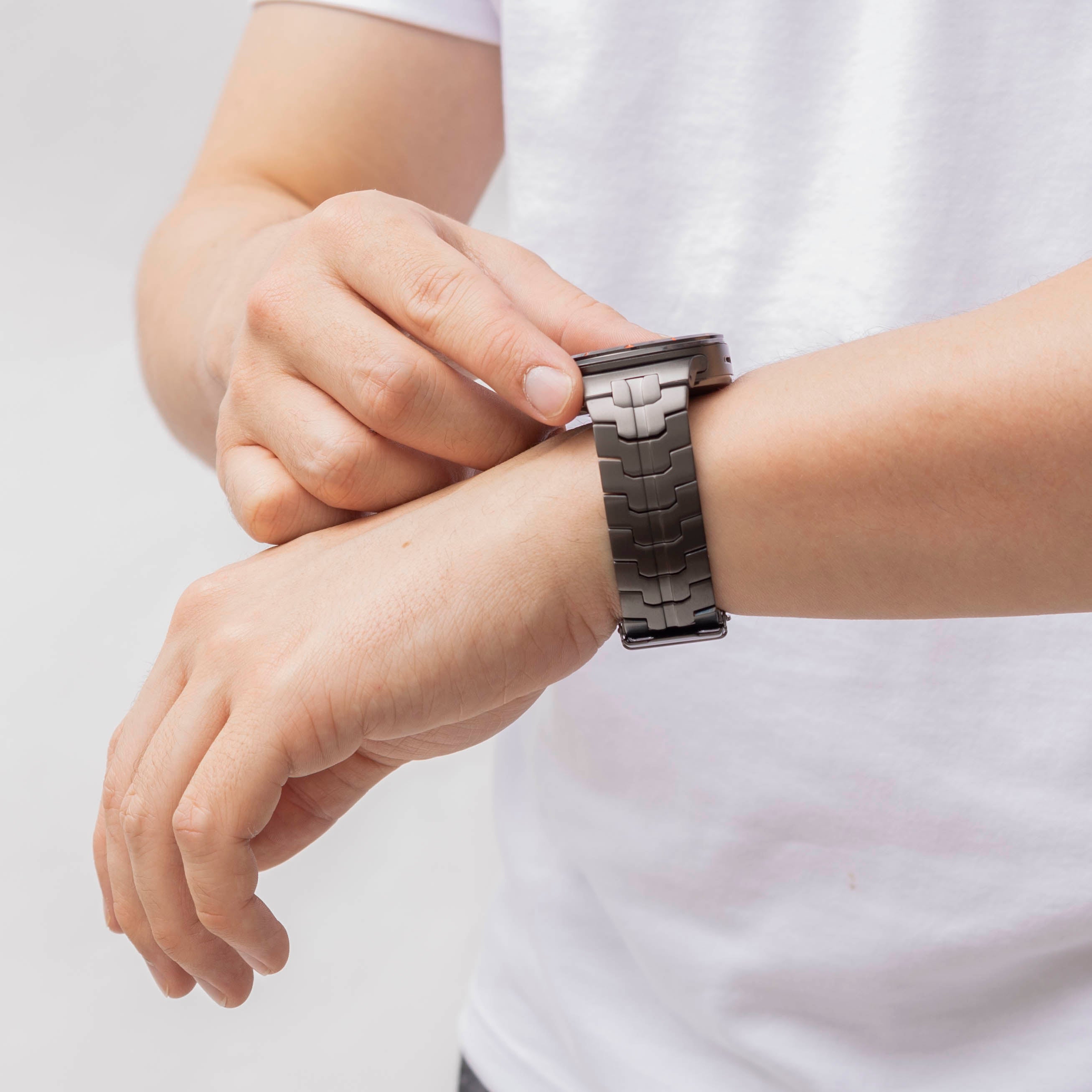 Samsung Galaxy Watch Ultra 'Iron' titanium band (grafiet)