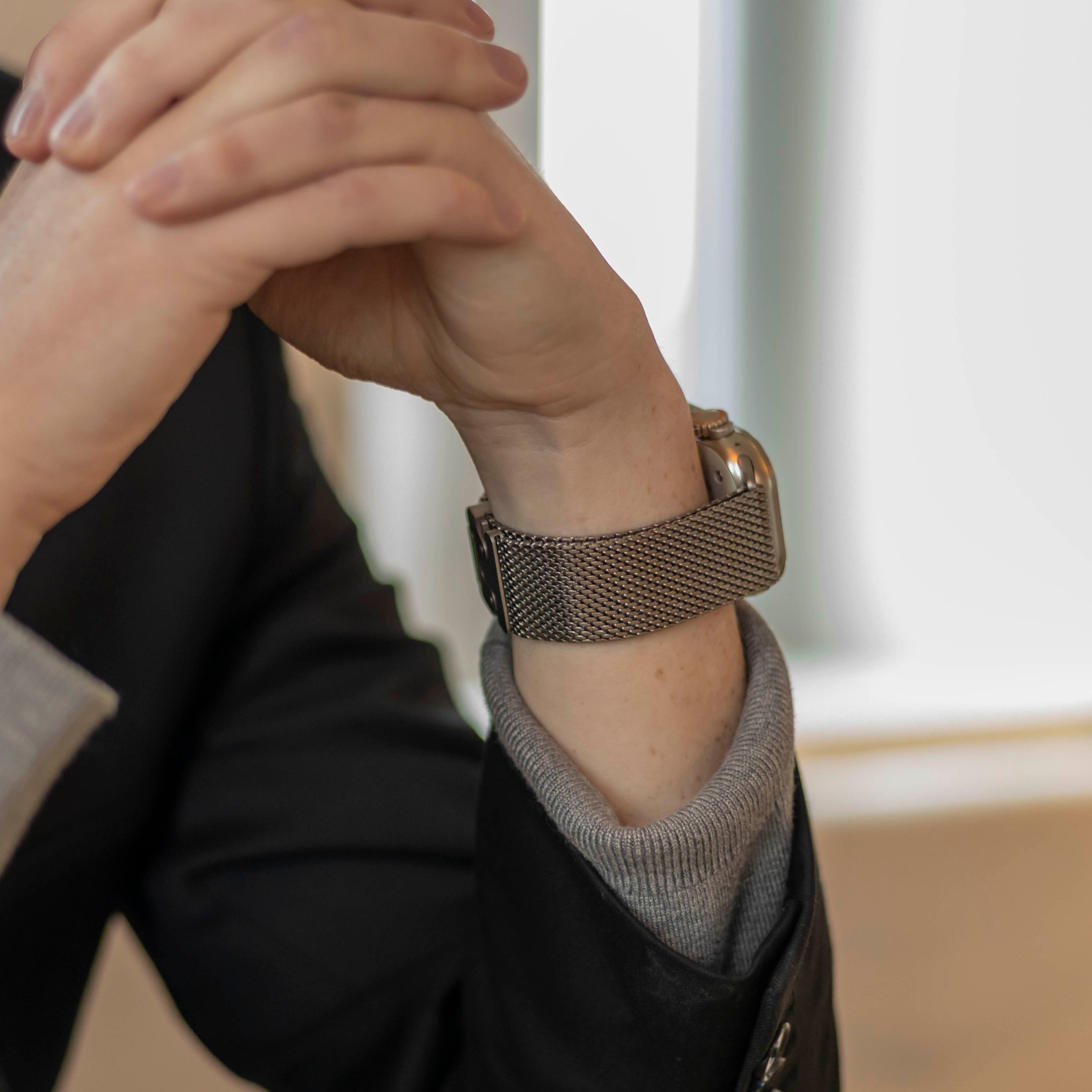 Bandz Apple Watch Ultra Milanese loop band met P-buckle (zilver)