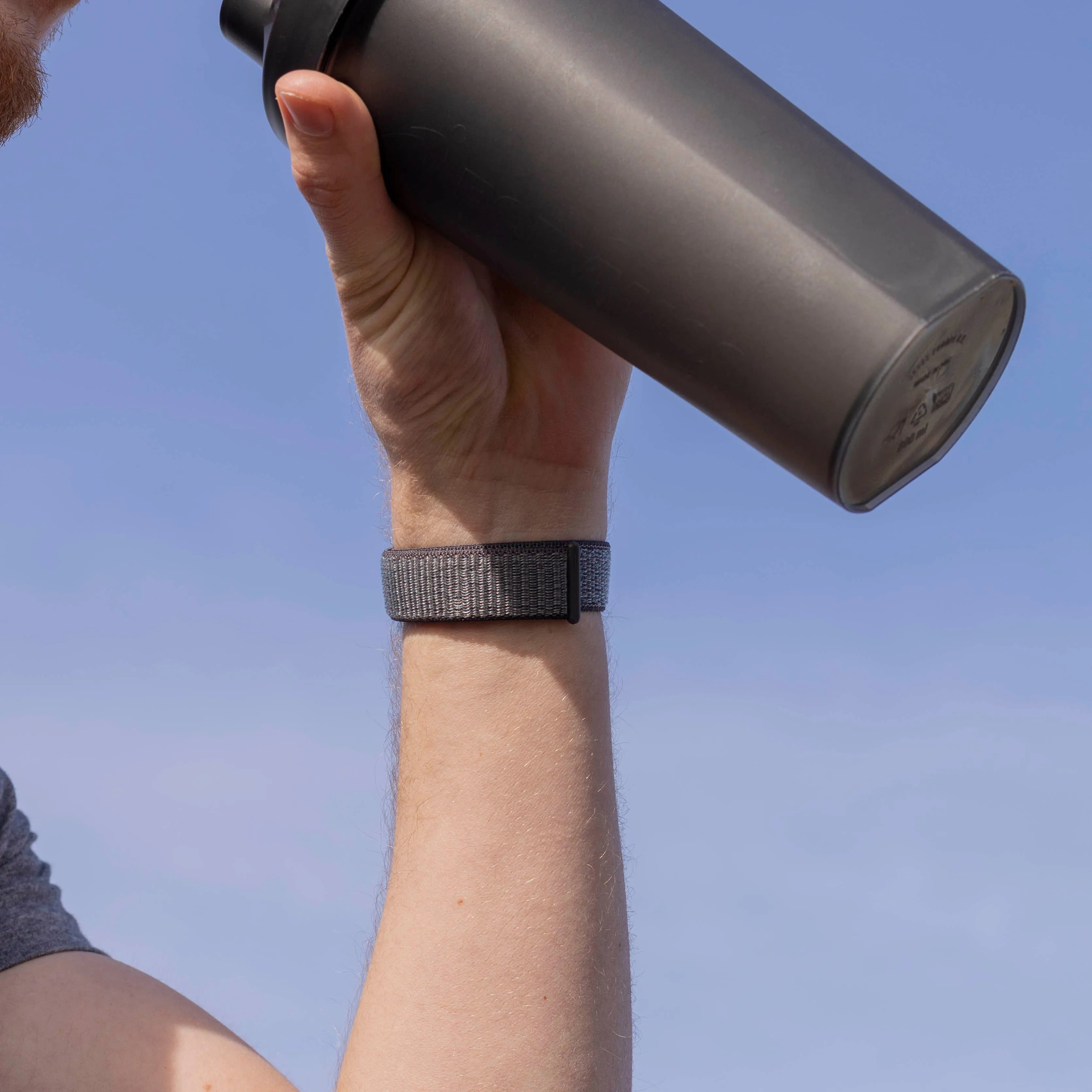 Fitbit Sense nylon bandje (grijs-groen)