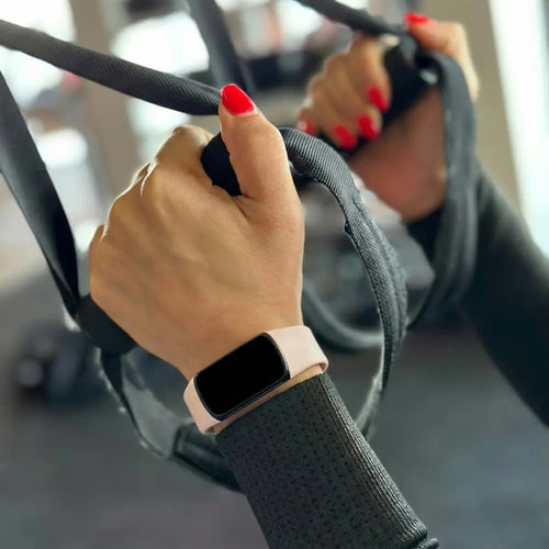 Fitbit Charge 5 siliconen bandje (lichtroze)