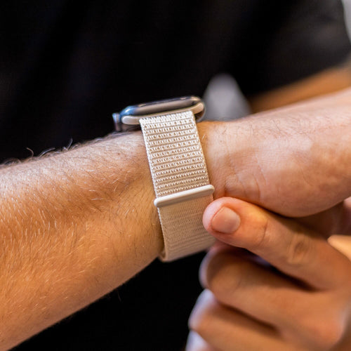 Apple Watch nylon loop bandje (sterrenlicht)