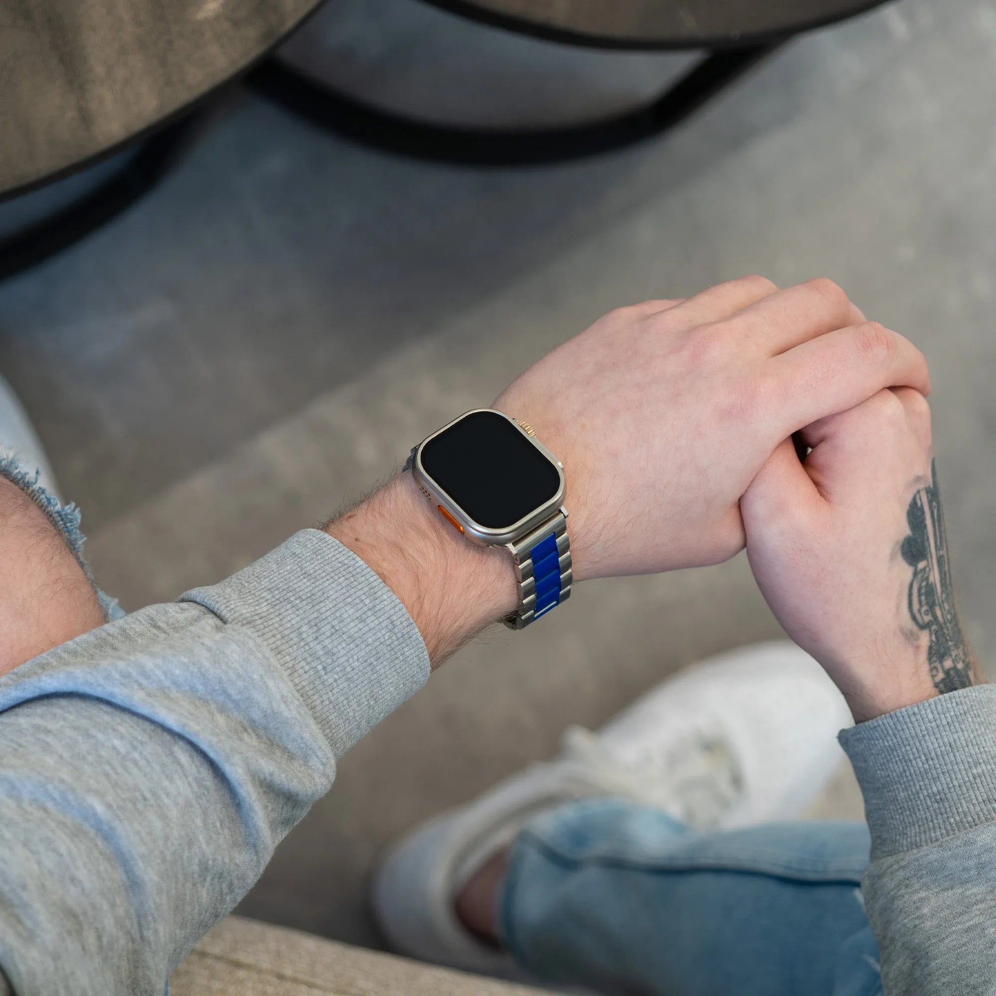 Apple_Staal_Zilver-Blauw_B1-1