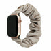 Apple Watch Scrunchie bandje (shiny beige)