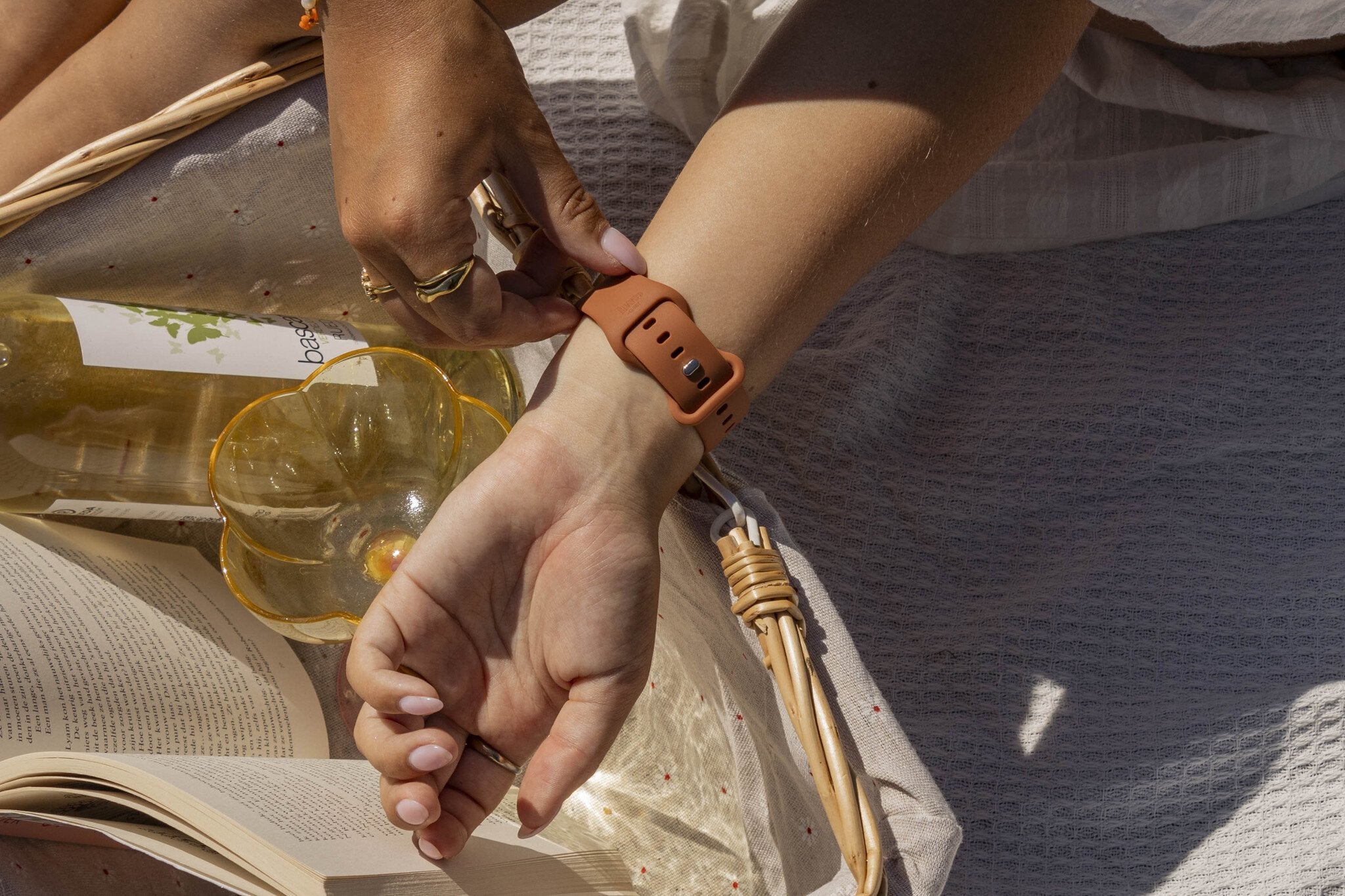 xoxo Wildhearts Apple Watch Silicone Strap (Brown)