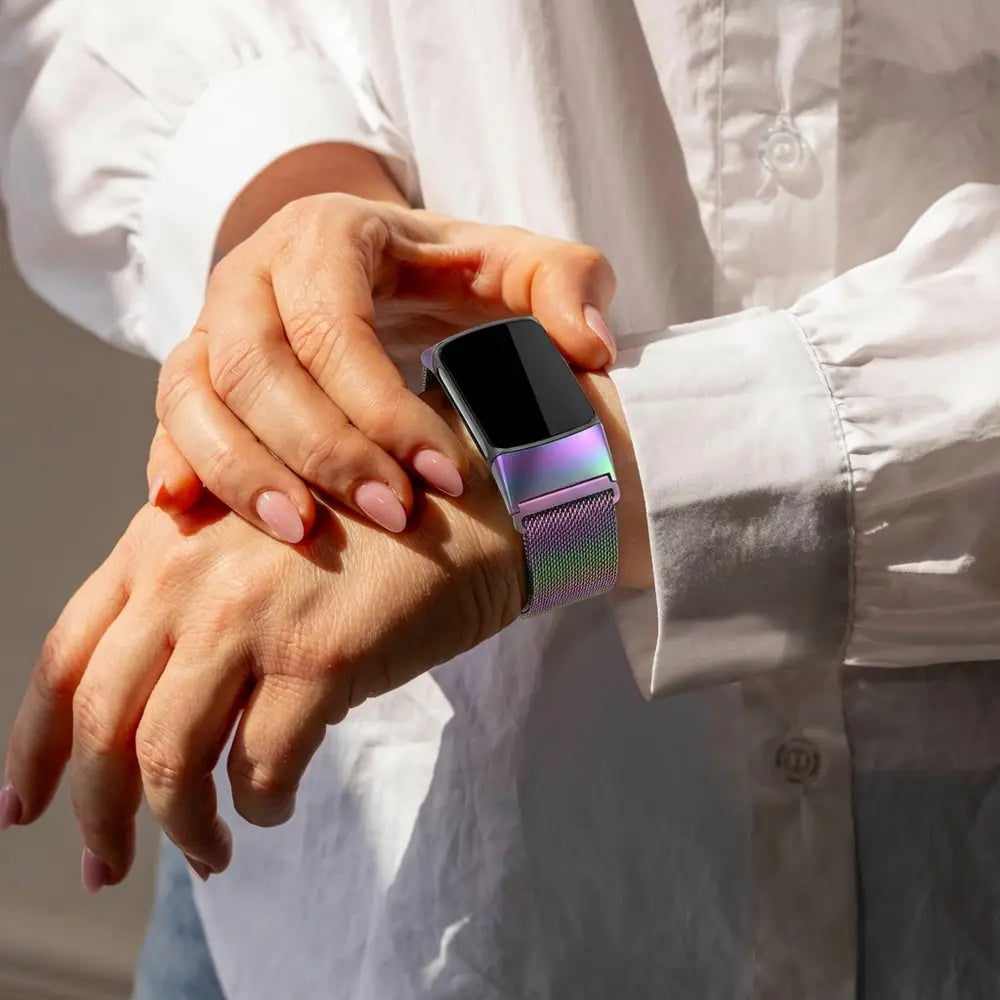 Fitbit Charge 6 Milanese band (regenboog)