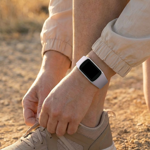 Fitbit Charge 6 siliconen bandje (lavendel)