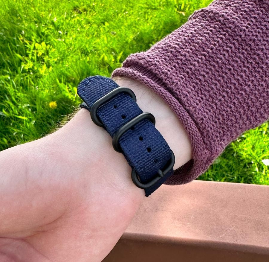 Fossil Gen 4 Explorist (HR) nylon gesp band (blauw)