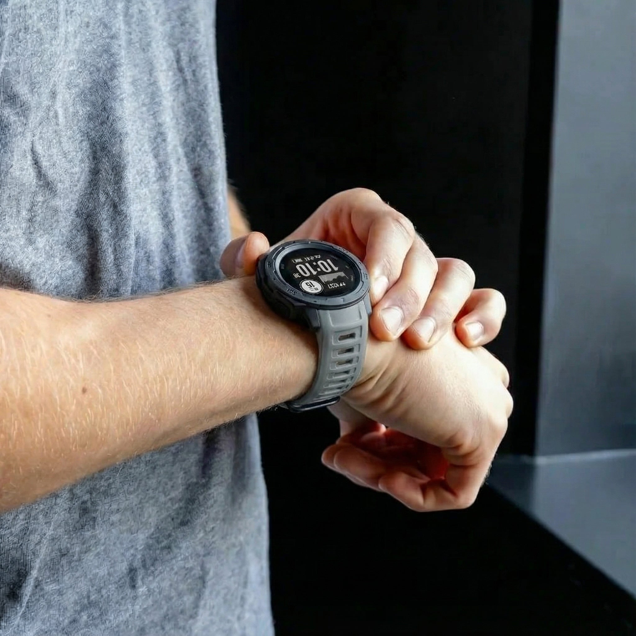 Garmin Instinct 1/2 Silicone Strap (Grey)