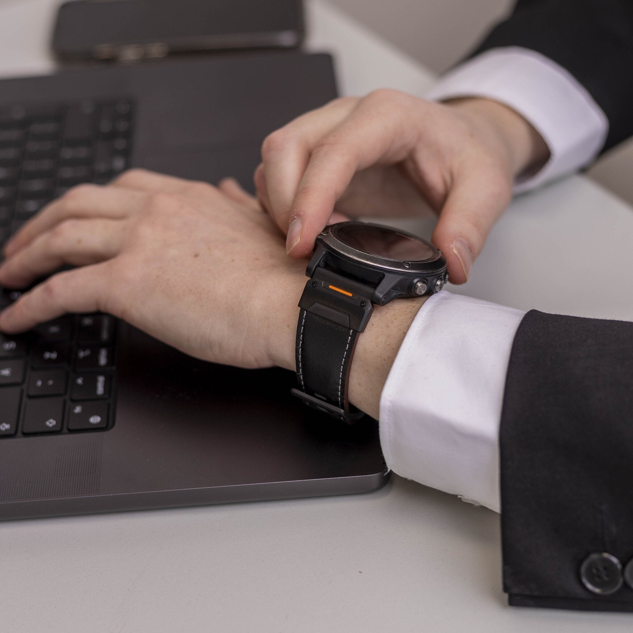 Garmin Approach S60 Genuine Leather Strap (Black)