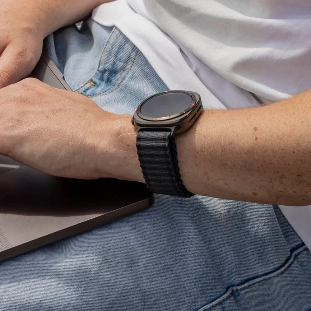 Samsung Galaxy Watch Ultra outdoor nylon bandje (zwart)